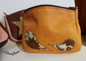 Trousse à tout gouttes jaune d'or